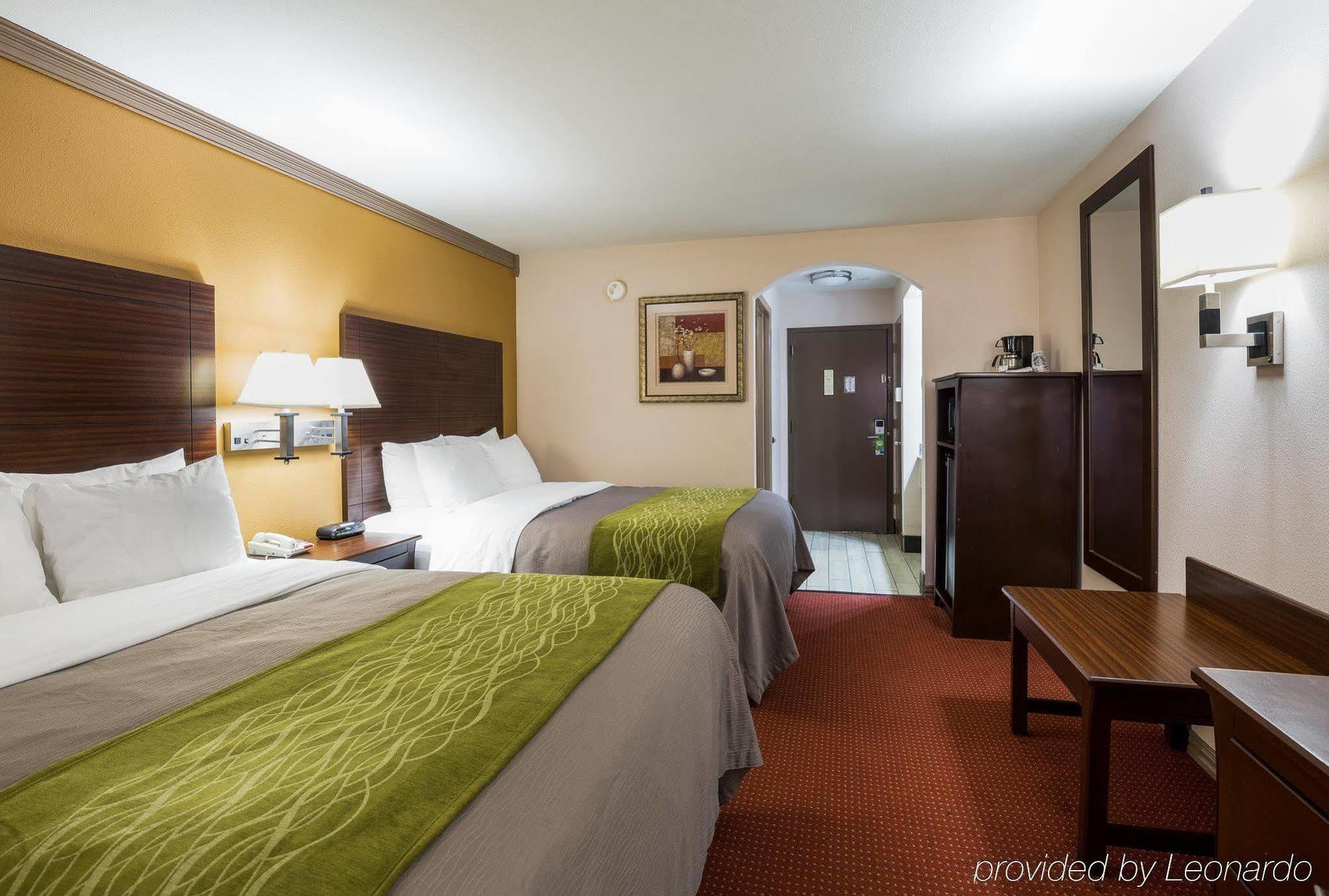 Days Inn By Wyndham Rosenberg Exterior photo